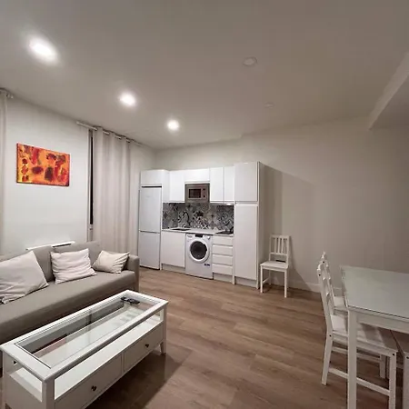 2 Privadas Con 1 Baño Privado, Salon Y Cocina Apartamento *